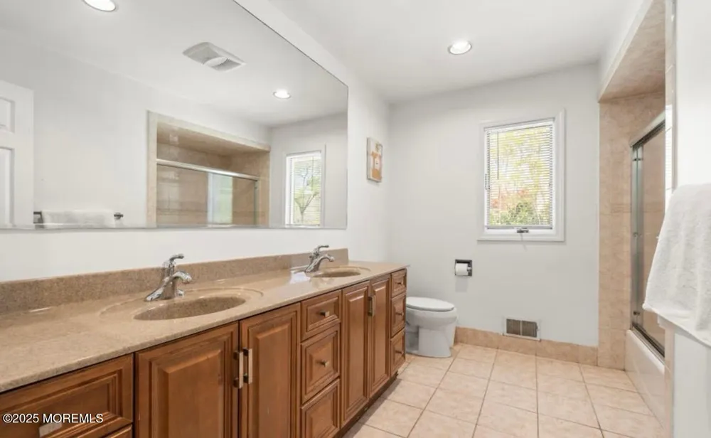 16 Bridle Drive West Long Branch, NJ 07764