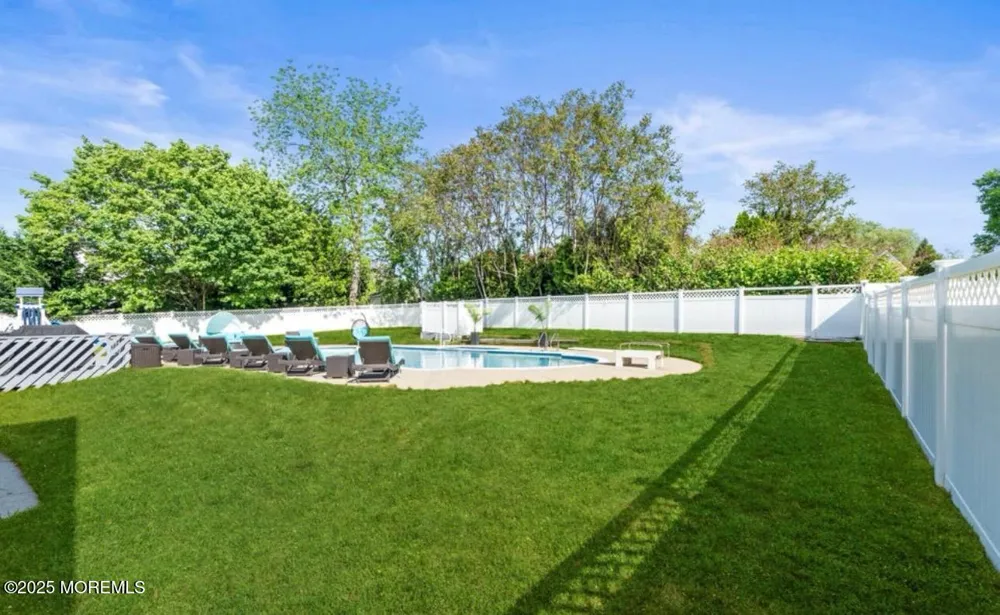 16 Bridle Drive West Long Branch, NJ 07764