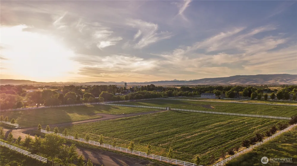 2 B Look Road Ellensburg, WA 98926