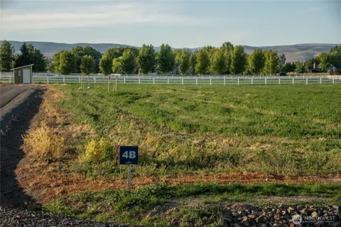 4 B Look Road