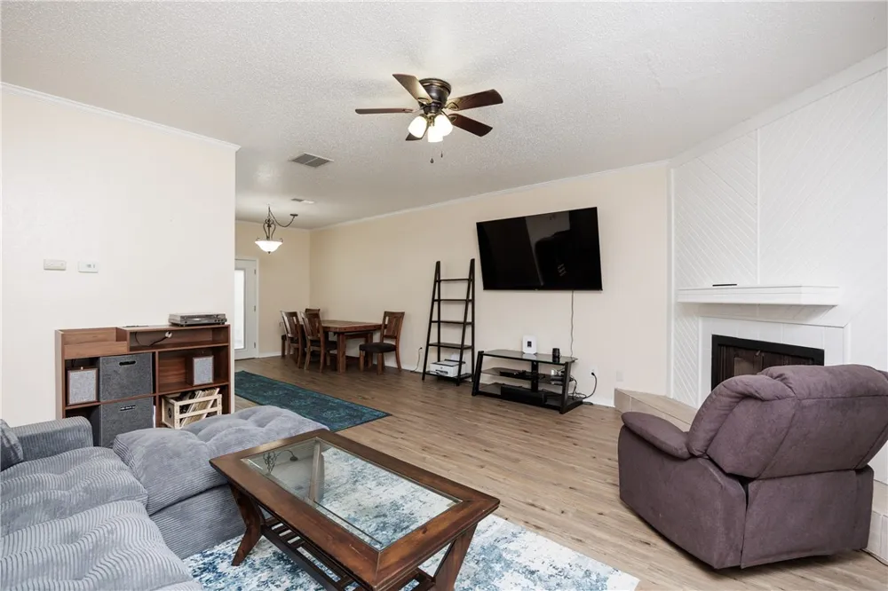 3052 Quail Springs #A-2 Corpus Christi, TX 78414