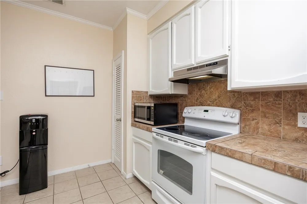 3052 Quail Springs #A-2 Corpus Christi, TX 78414