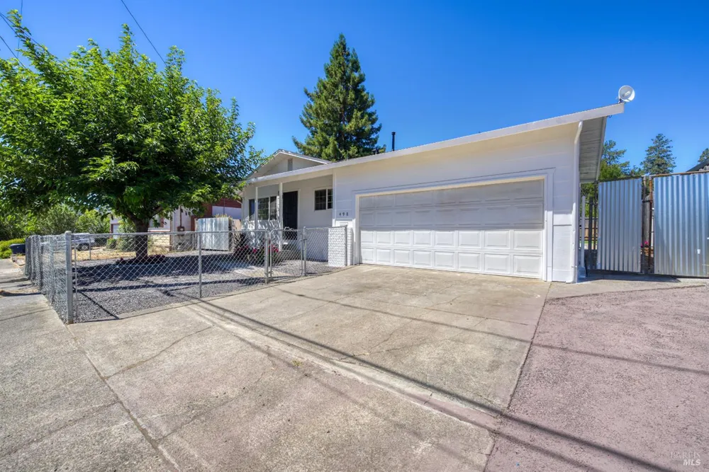 498 Mill Street Willits, CA 95490