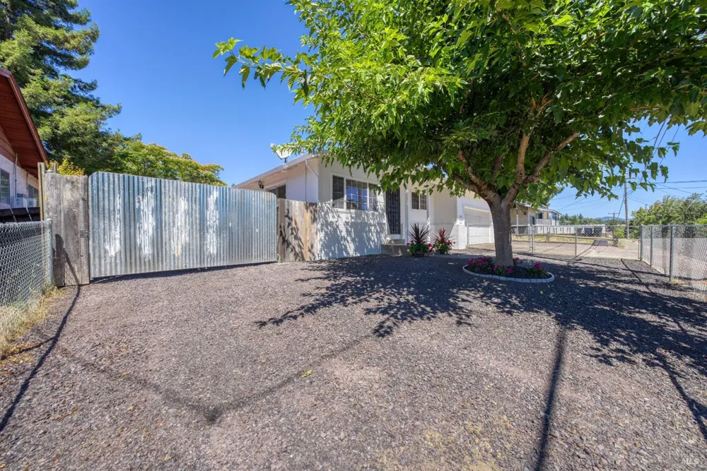 498 Mill Street Willits, CA 95490