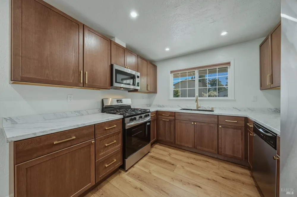 498 Mill Street Willits, CA 95490