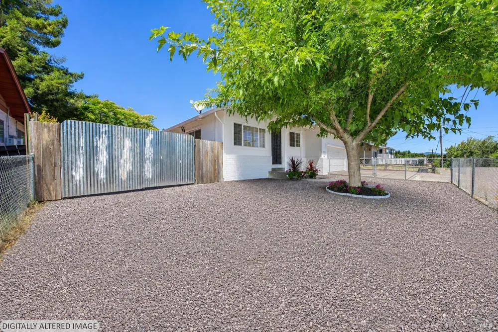 498 Mill Street Willits, CA 95490