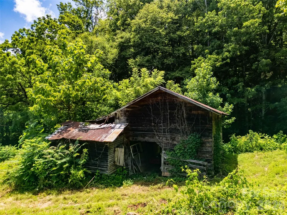 1249 Monteith Branch Road Sylva, NC 28779