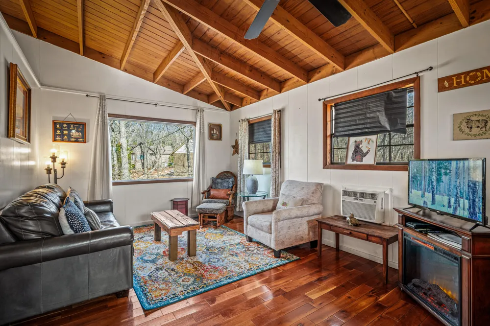 16263 County Road 89 Mentone, AL 35984