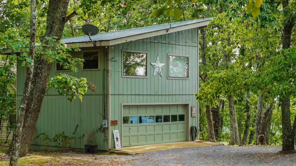 16263 County Road 89 Mentone, AL 35984