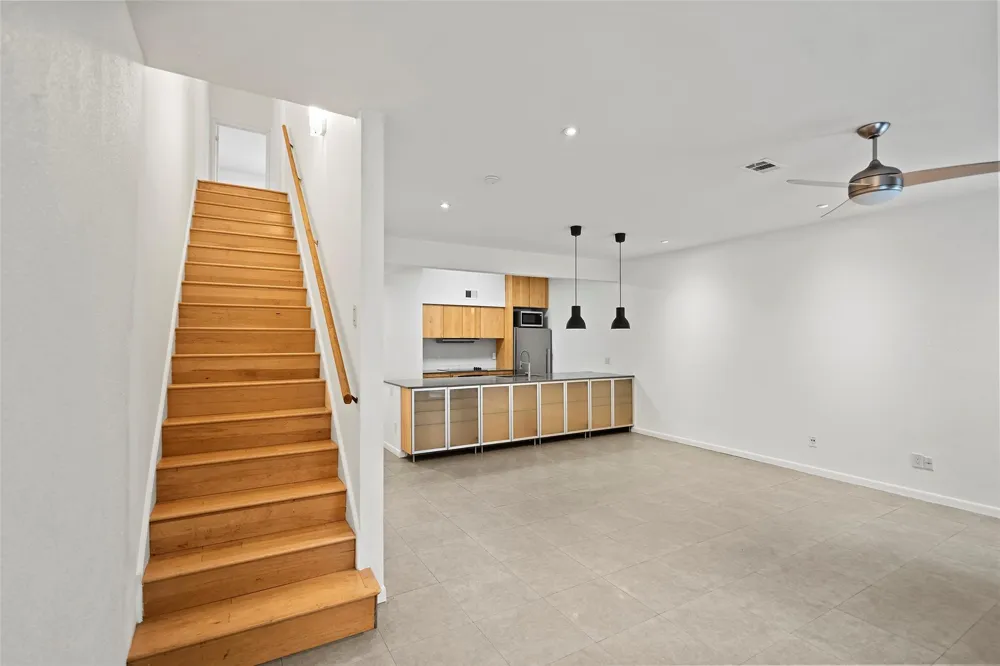 3800 Tanglewilde Street #402 Houston, TX 77063