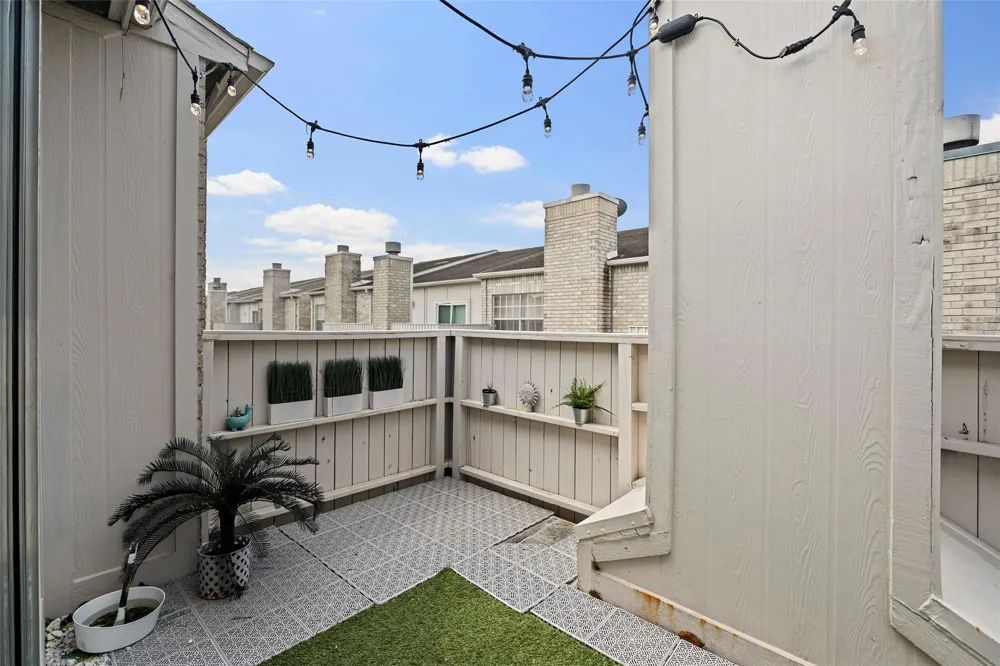 3800 Tanglewilde Street #402 Houston, TX 77063