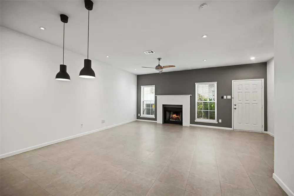 3800 Tanglewilde Street #402 Houston, TX 77063