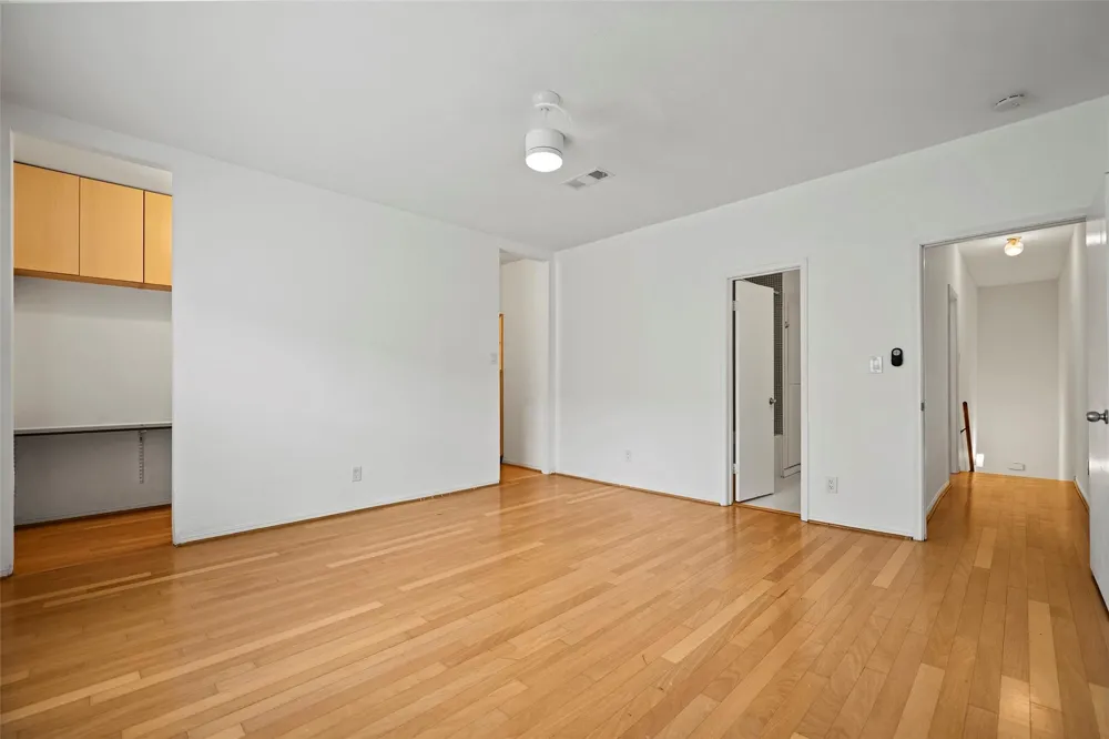 3800 Tanglewilde Street #402 Houston, TX 77063