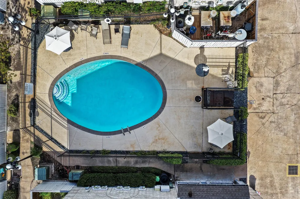 3800 Tanglewilde Street #402 Houston, TX 77063