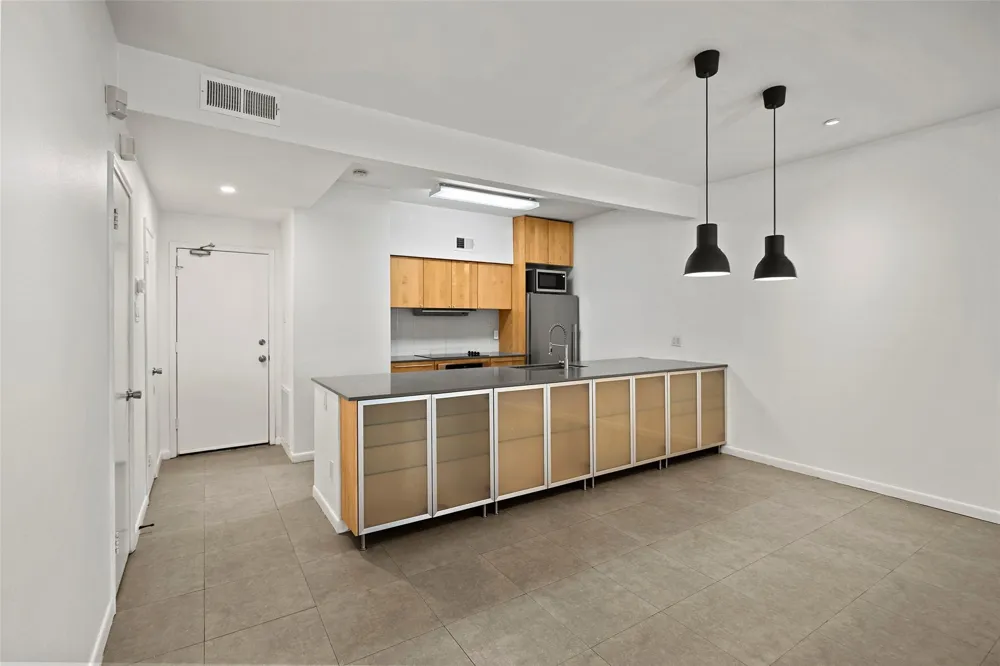 3800 Tanglewilde Street #402 Houston, TX 77063