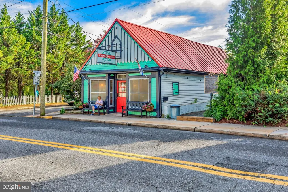 414 PINE STREET Milton, DE 19968
