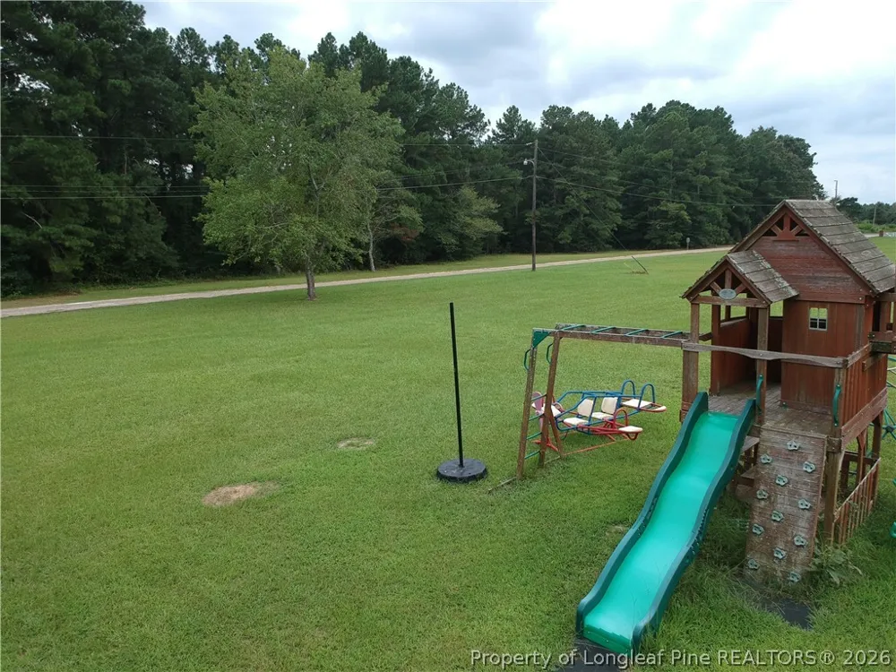 8 Lakeview Drive Red Springs, NC 28377