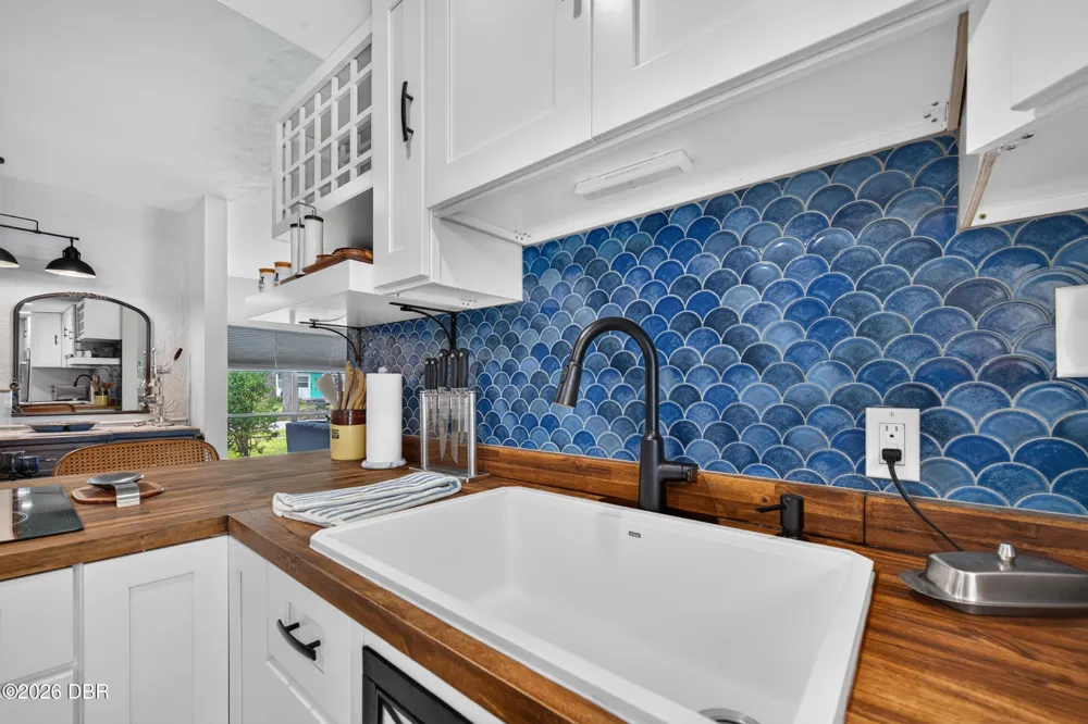 122 Sanrobar Drive Holly Hill, FL 32117