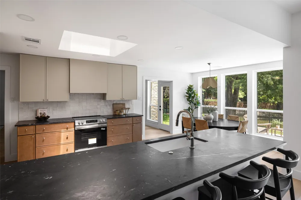 6505 Laurel Valley Road Dallas, TX 75248