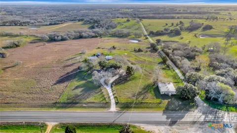 10957 US Highway 77