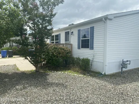 5 Maple Tree Court