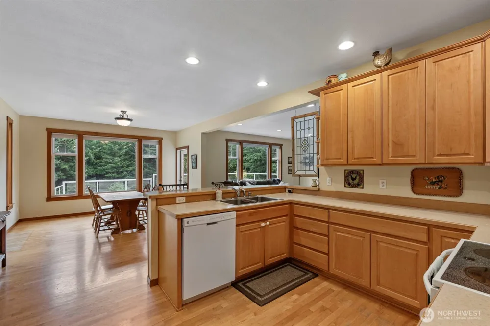375 Curtis Hill Road Chehalis, WA 98532