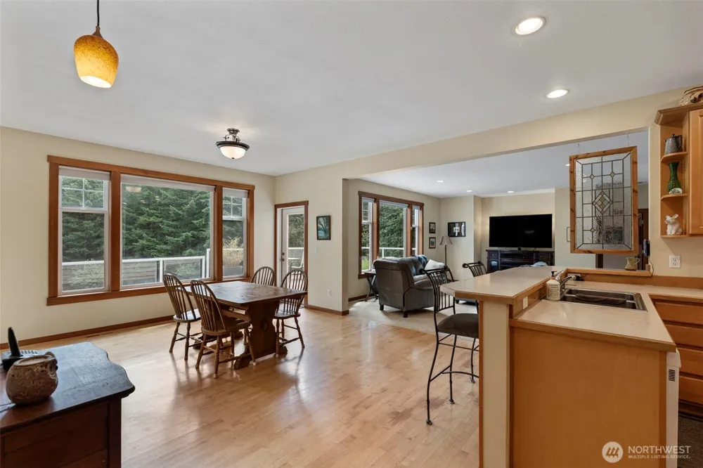 375 Curtis Hill Road Chehalis, WA 98532