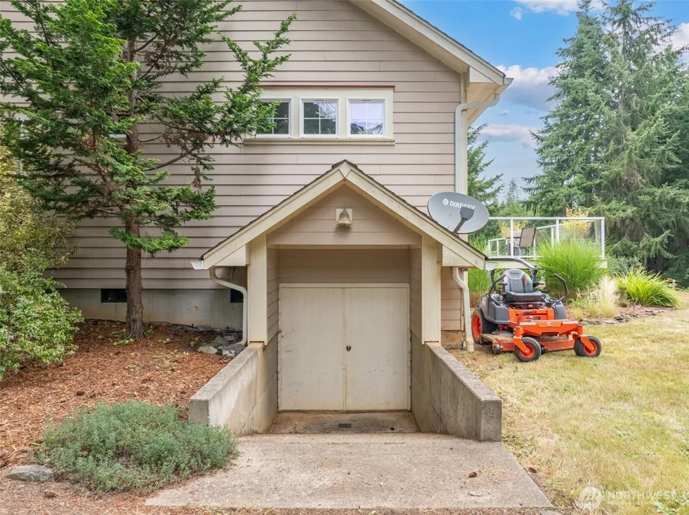 375 Curtis Hill Road Chehalis, WA 98532