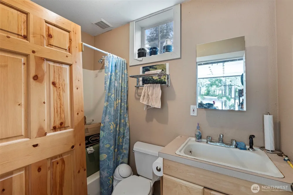 375 Curtis Hill Road Chehalis, WA 98532