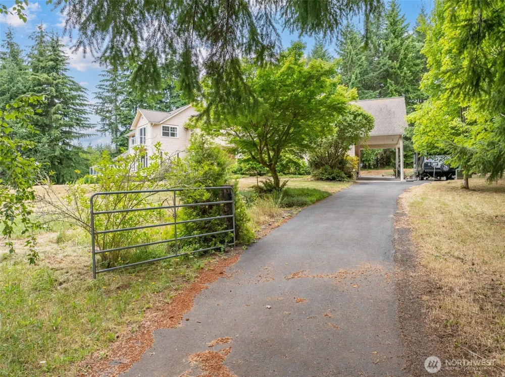 375 Curtis Hill Road Chehalis, WA 98532