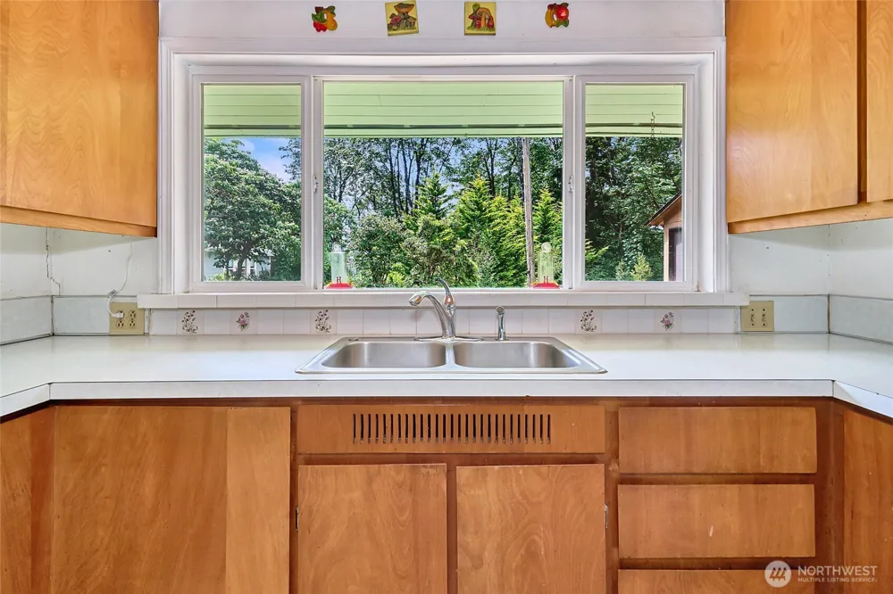 8209 144th Place SE Newcastle, WA 98059