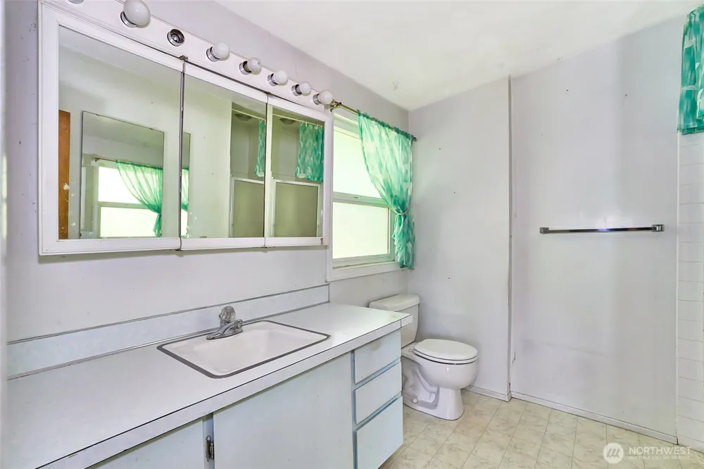 8209 144th Place SE Newcastle, WA 98059