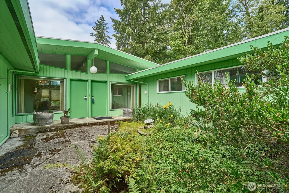 8209 144th Place SE Newcastle, WA 98059