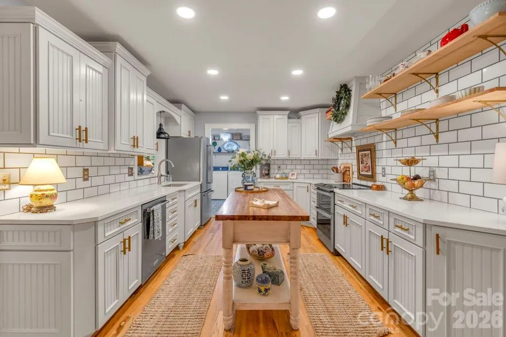 165 Leighway Lane Banner Elk, NC 28604