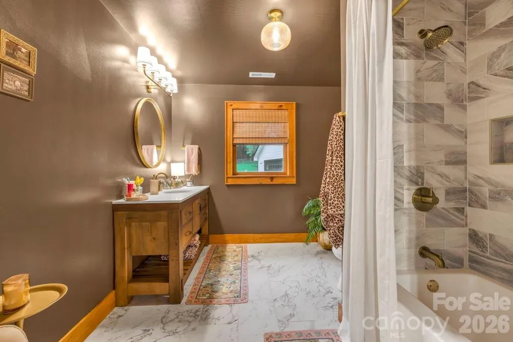 165 Leighway Lane Banner Elk, NC 28604