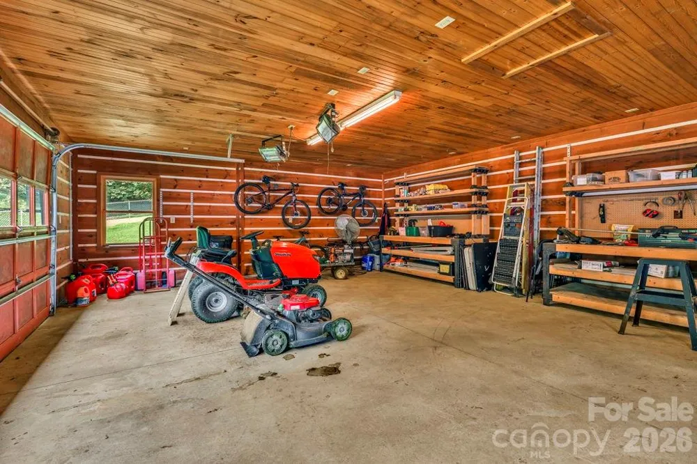 165 Leighway Lane Banner Elk, NC 28604