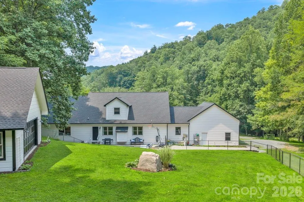 165 Leighway Lane Banner Elk, NC 28604