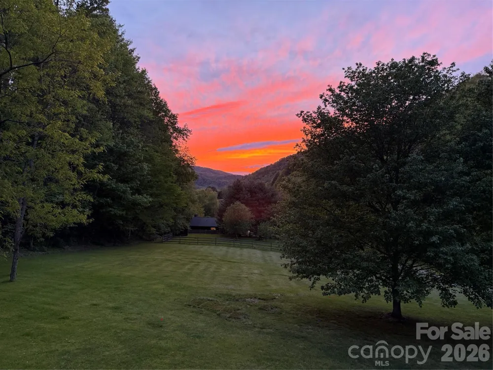 165 Leighway Lane Banner Elk, NC 28604