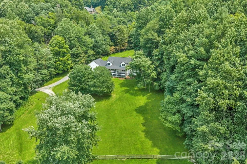 165 Leighway Lane Banner Elk, NC 28604