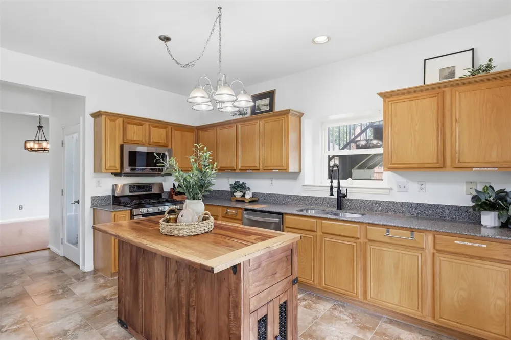 119 Dogwood Trail Shady Shores, TX 76208