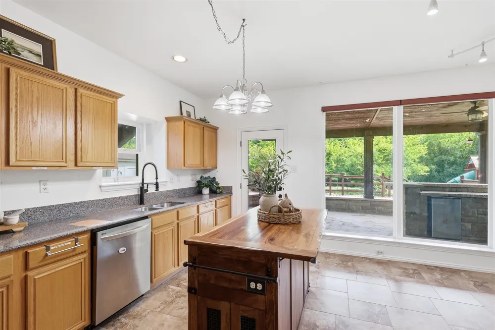 119 Dogwood Trail Shady Shores, TX 76208