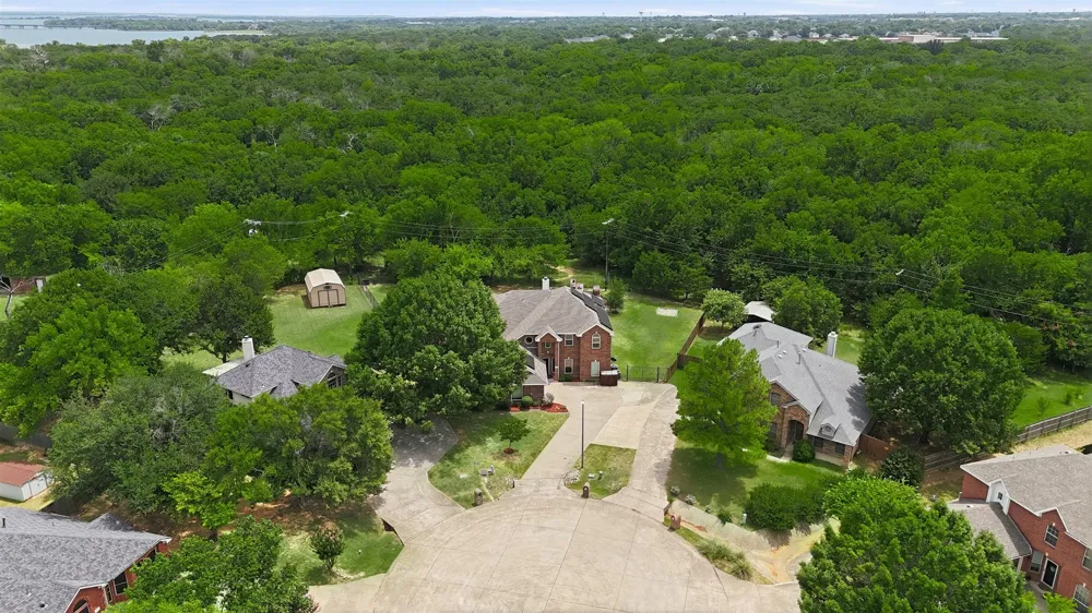 119 Dogwood Trail Shady Shores, TX 76208