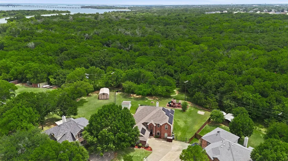 119 Dogwood Trail Shady Shores, TX 76208