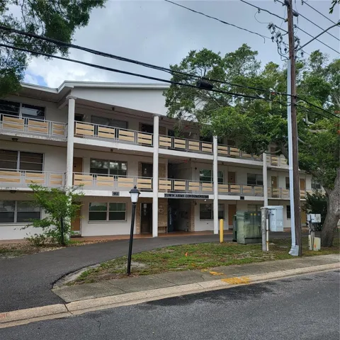 911 WASHINGTON AVENUE #218