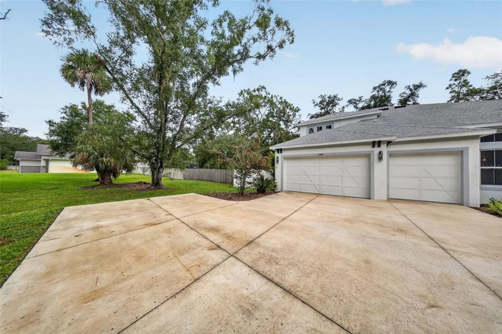 2304 CLEMENT ROAD Lutz, FL 33549