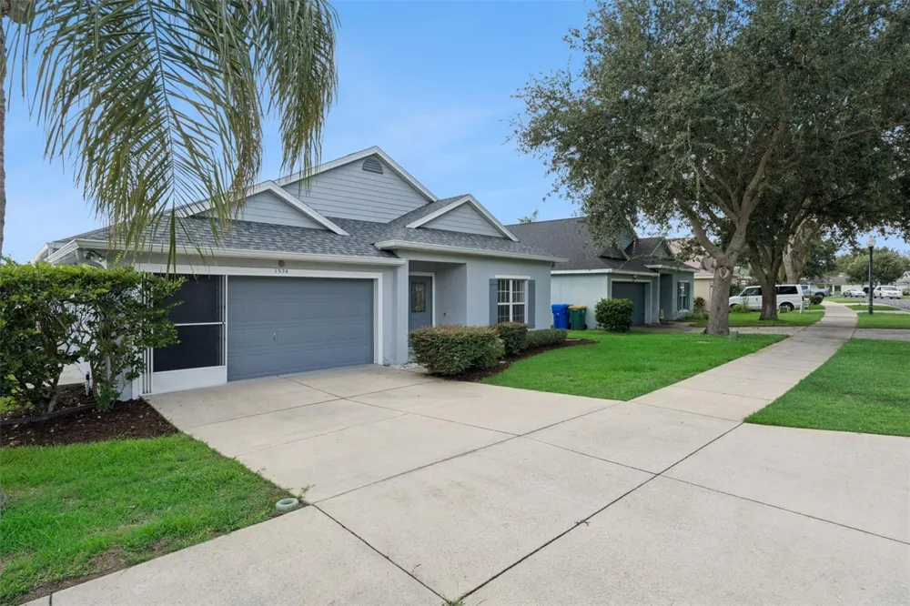 1324 KELLOGG DRIVE Tavares, FL 32778