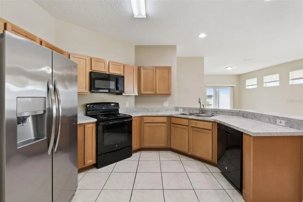 1324 KELLOGG DRIVE Tavares, FL 32778