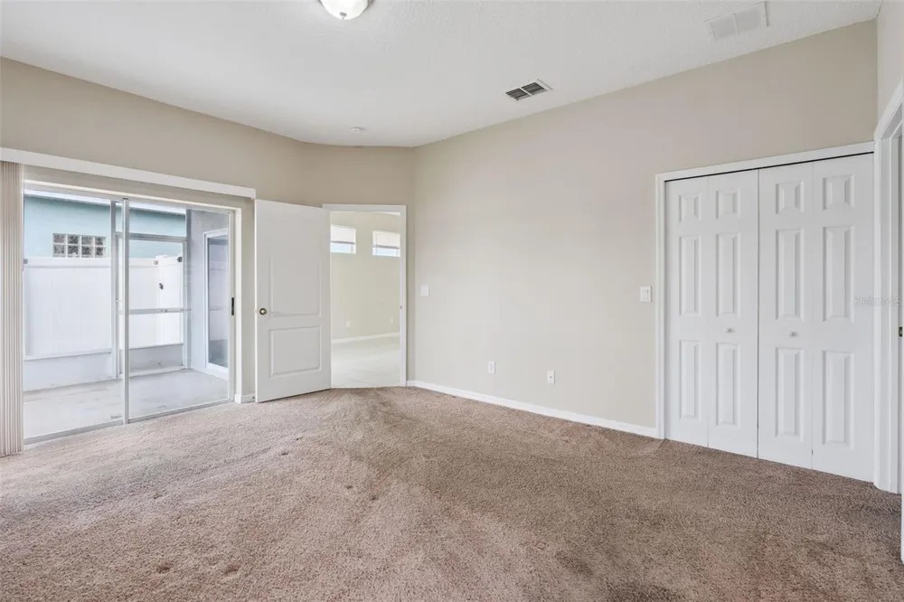 1324 KELLOGG DRIVE Tavares, FL 32778