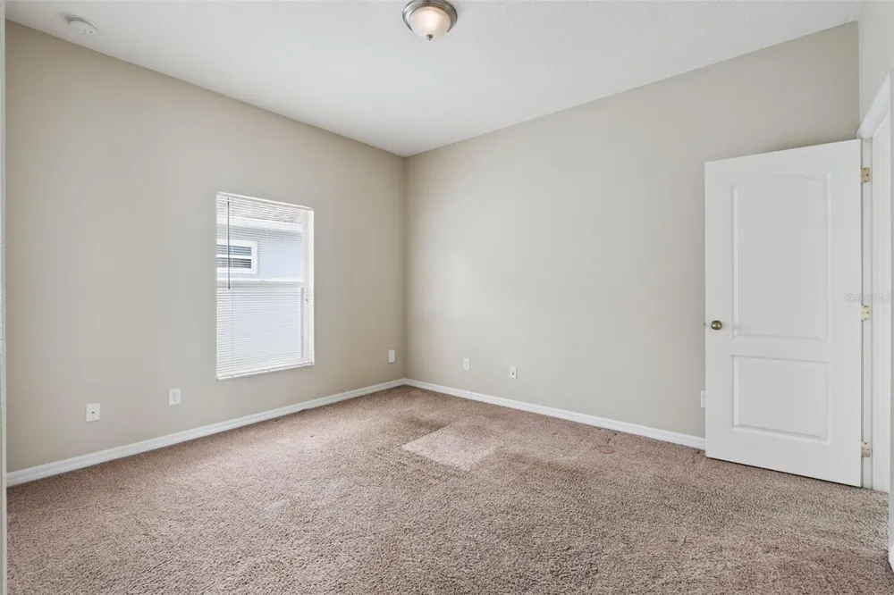 1324 KELLOGG DRIVE Tavares, FL 32778