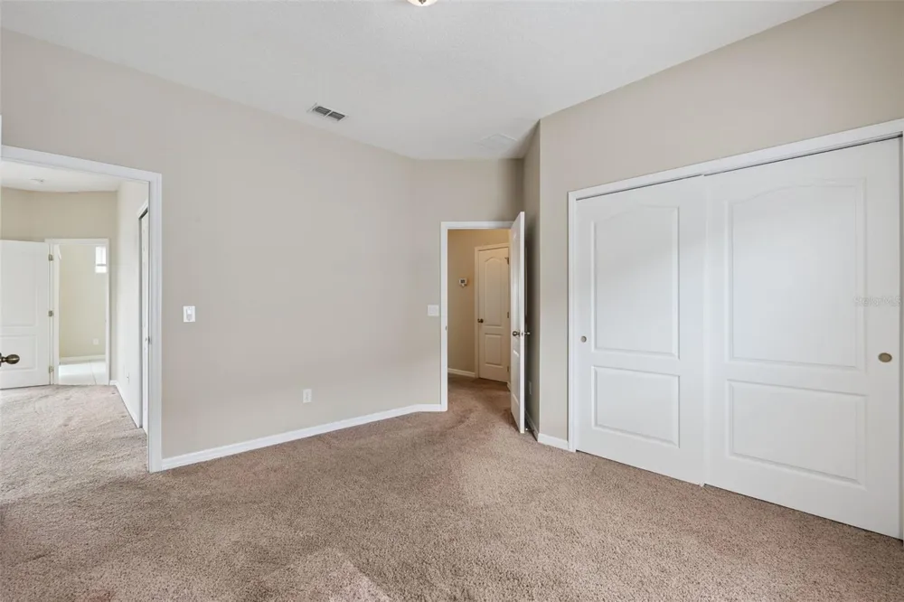 1324 KELLOGG DRIVE Tavares, FL 32778